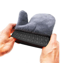 2 Sets of Coral Fleece Mesh Cleaning Gloves – Soft, Breathable & Warm