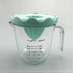 Manual Citrus Juicer with Measuring Jug – 250ml Handheld Fruit Squeezer for Lemons, Limes & Oranges
